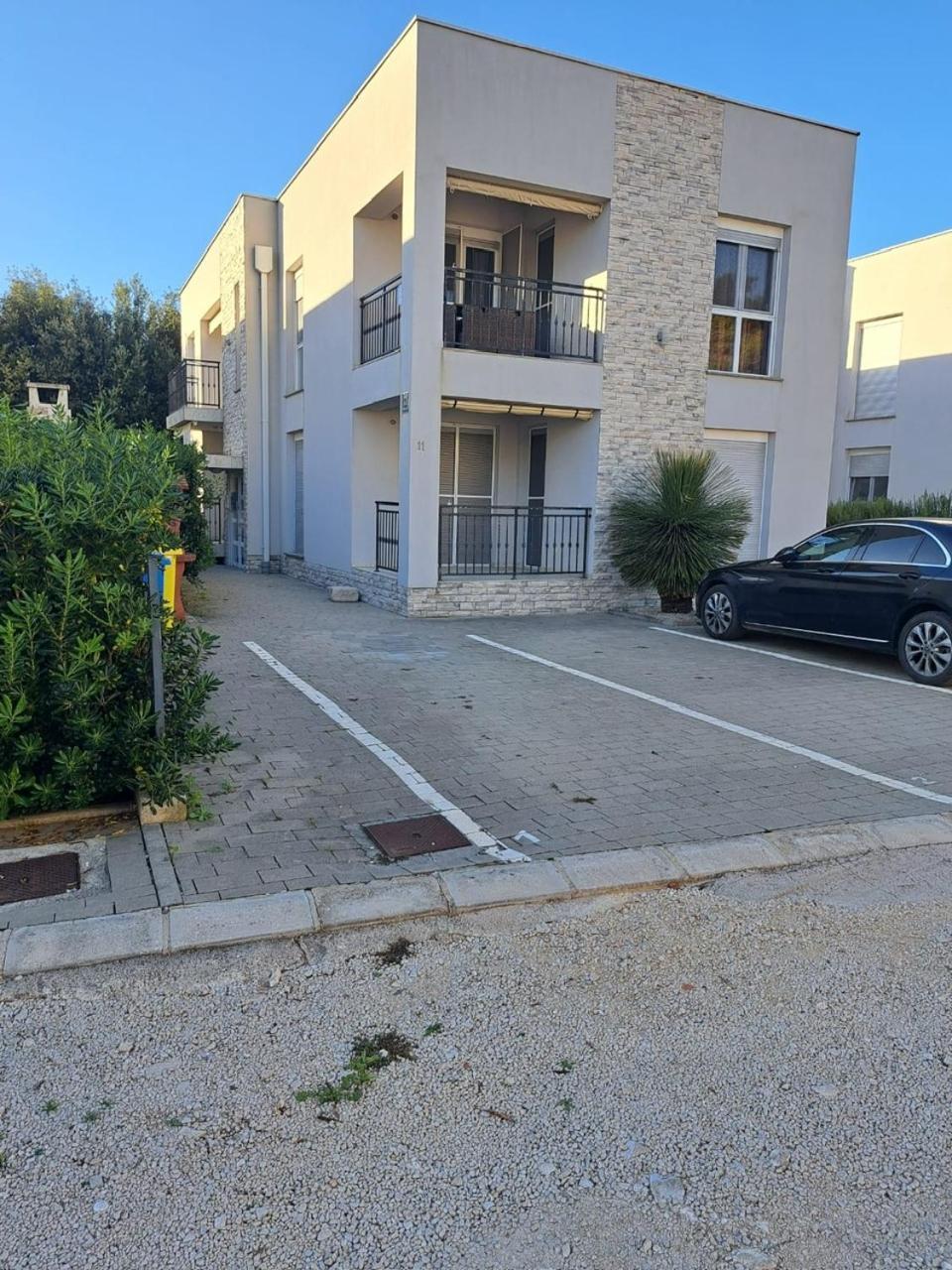 Apartman Lozancic Vir Exterior photo